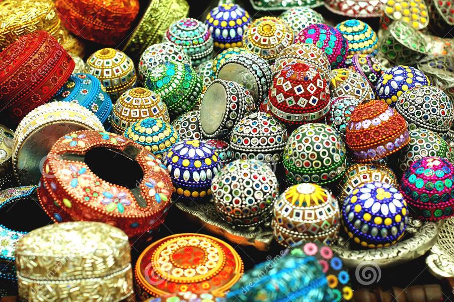 Changes in the world handicraft market