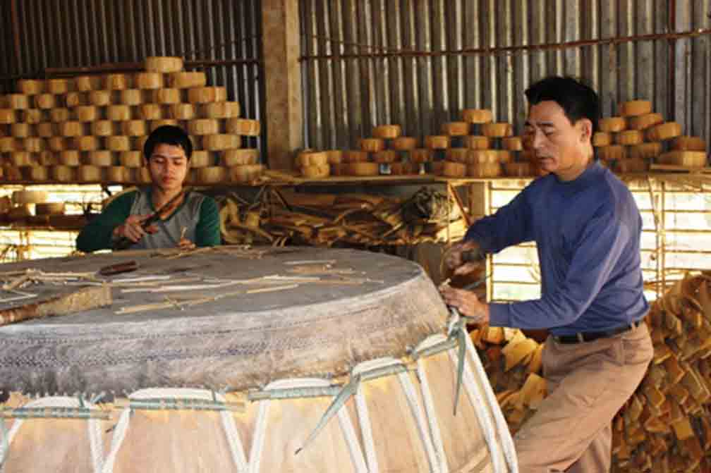 Doi Tam Drum production village